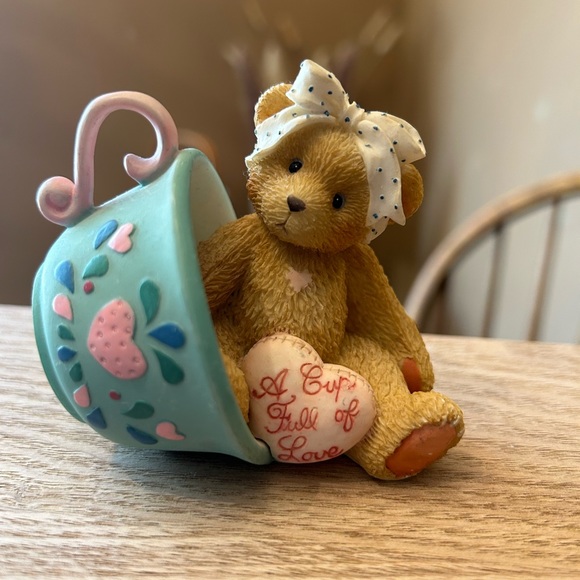 Cherished teddies - margaret - A Cup Full of Love figurine - Picture 1 of 6